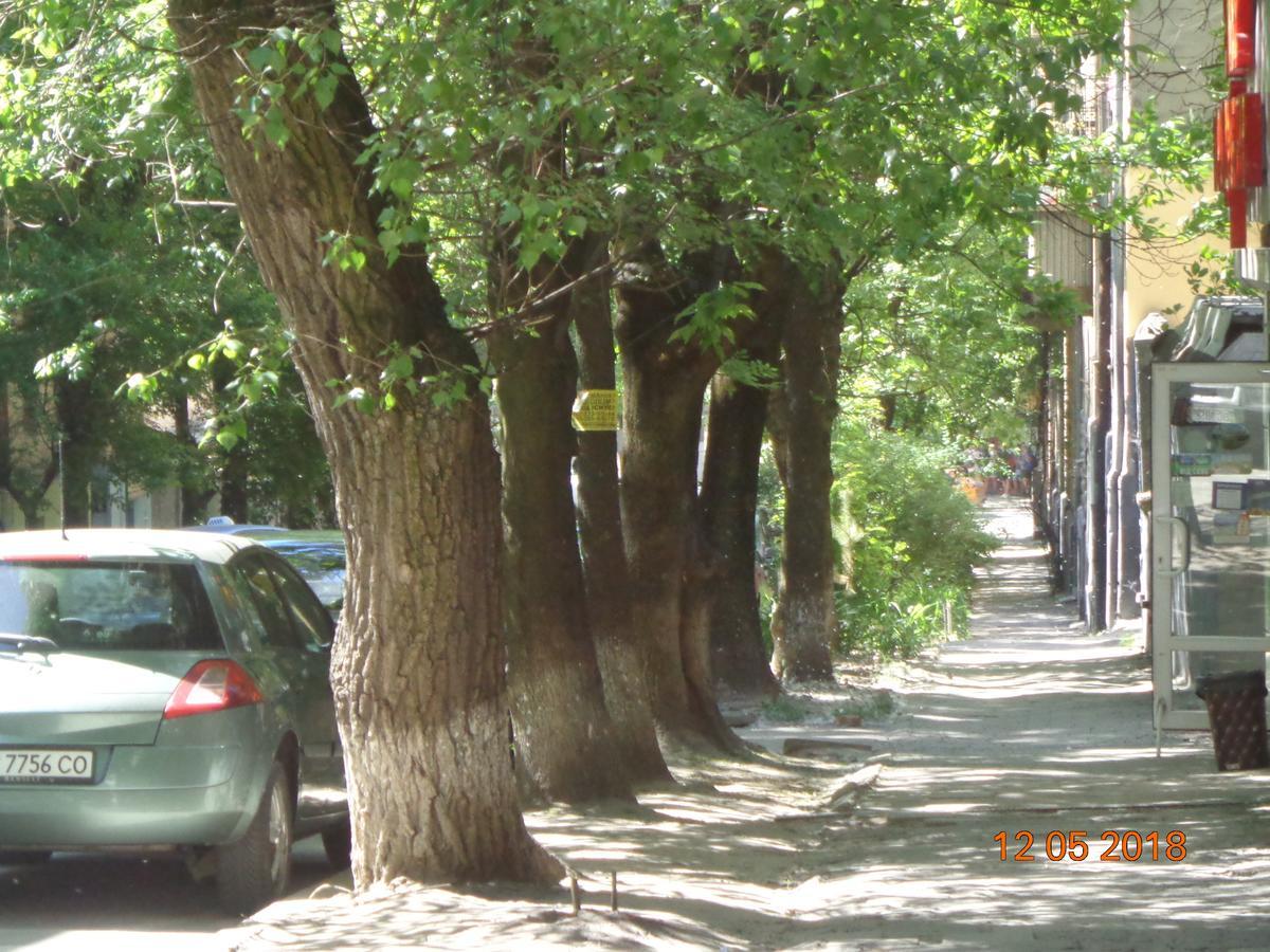 1Ком Апартаменты,Парковка,Улхорватская Lviv Kültér fotó